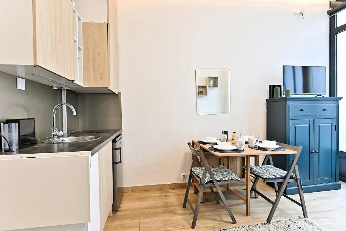 Duplex Agreable Et Comfortable Dans Le 9Eme Paris France